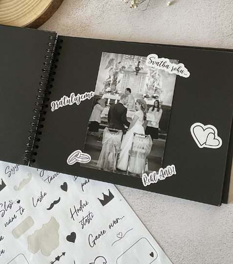 Papírové svatební samolepky do fotoknihy verze F